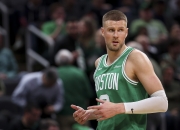 开云平台-76人逆转美国男篮，波尔津吉斯爆发神勇的简单介绍