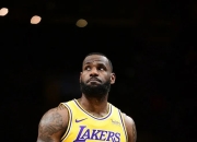 开云体育官方网站-老鹰逆转湖人，杨超33+7分震惊球迷