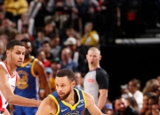 开云体育下载-勇士前锋发挥不俗，为球队取得关键胜利的简单介绍