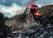 开云体育在线-魔笛奏响安菲尔德，莫德里奇生涯之夜照亮利物浦与塞维利亚之战