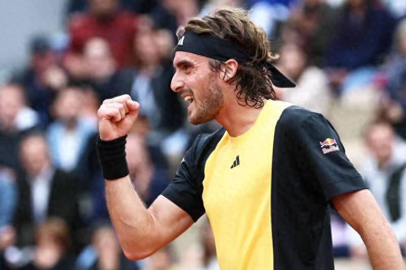 世界网球队鏖战美国网球队,西西帕斯爆发神勇的简单介绍 世界网球队鏖战美国网球队,西西帕斯爆发神勇的简单介绍