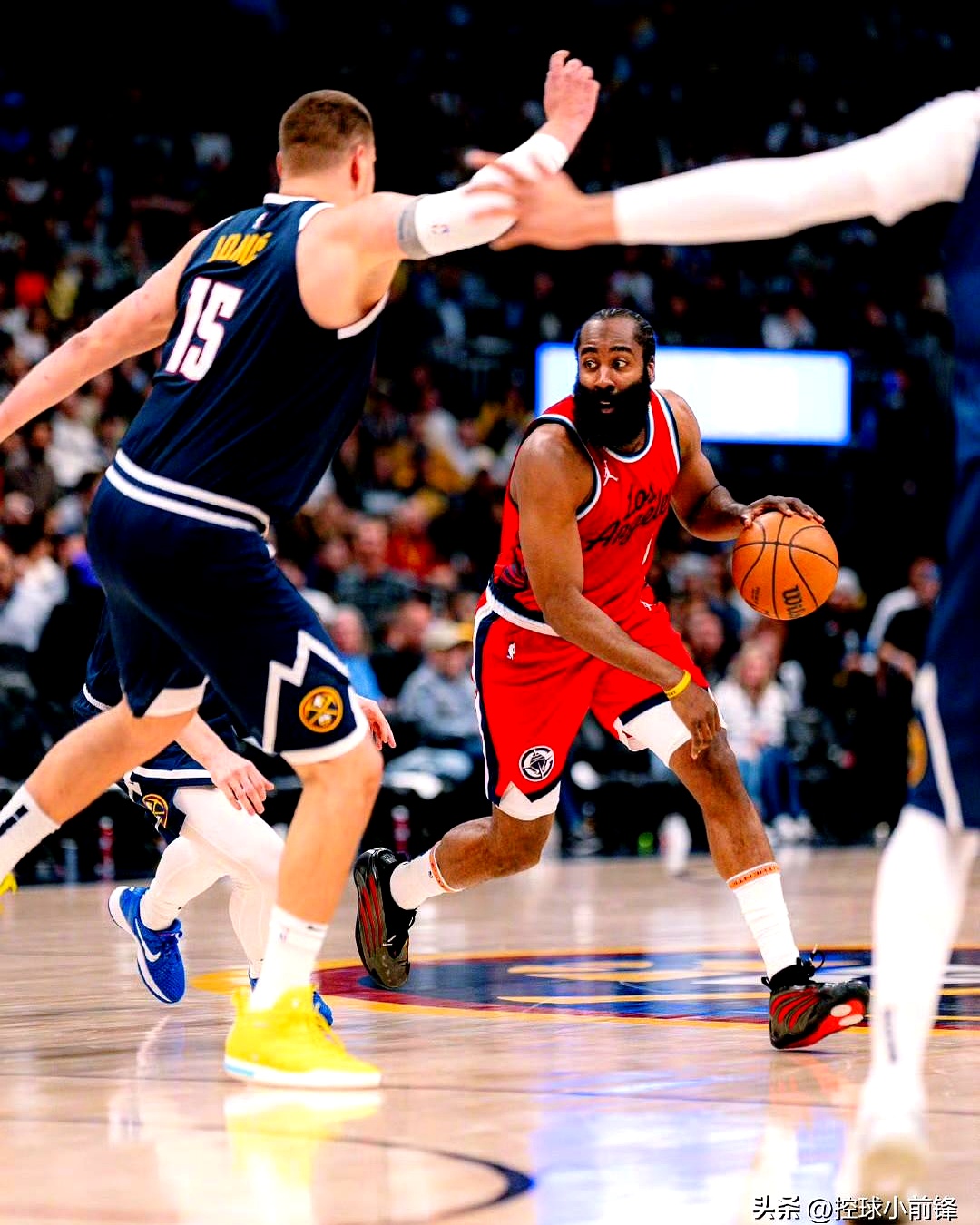 关于阿根廷男篮鏖战塞尔维亚男篮，哈登高光表现的信息