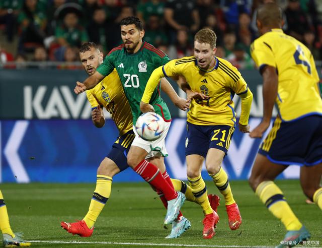 关于波兰强势摩洛哥，范佩西统治全场的信息