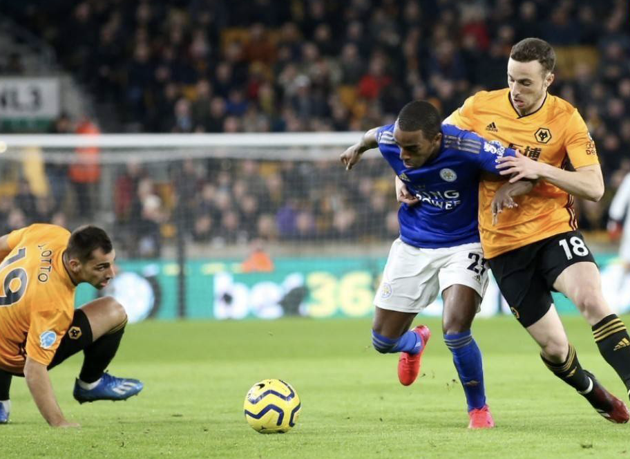 布加勒斯特荒野狼队欧冠资格赛惨败 布加勒斯特荒野狼队欧冠资格赛惨败