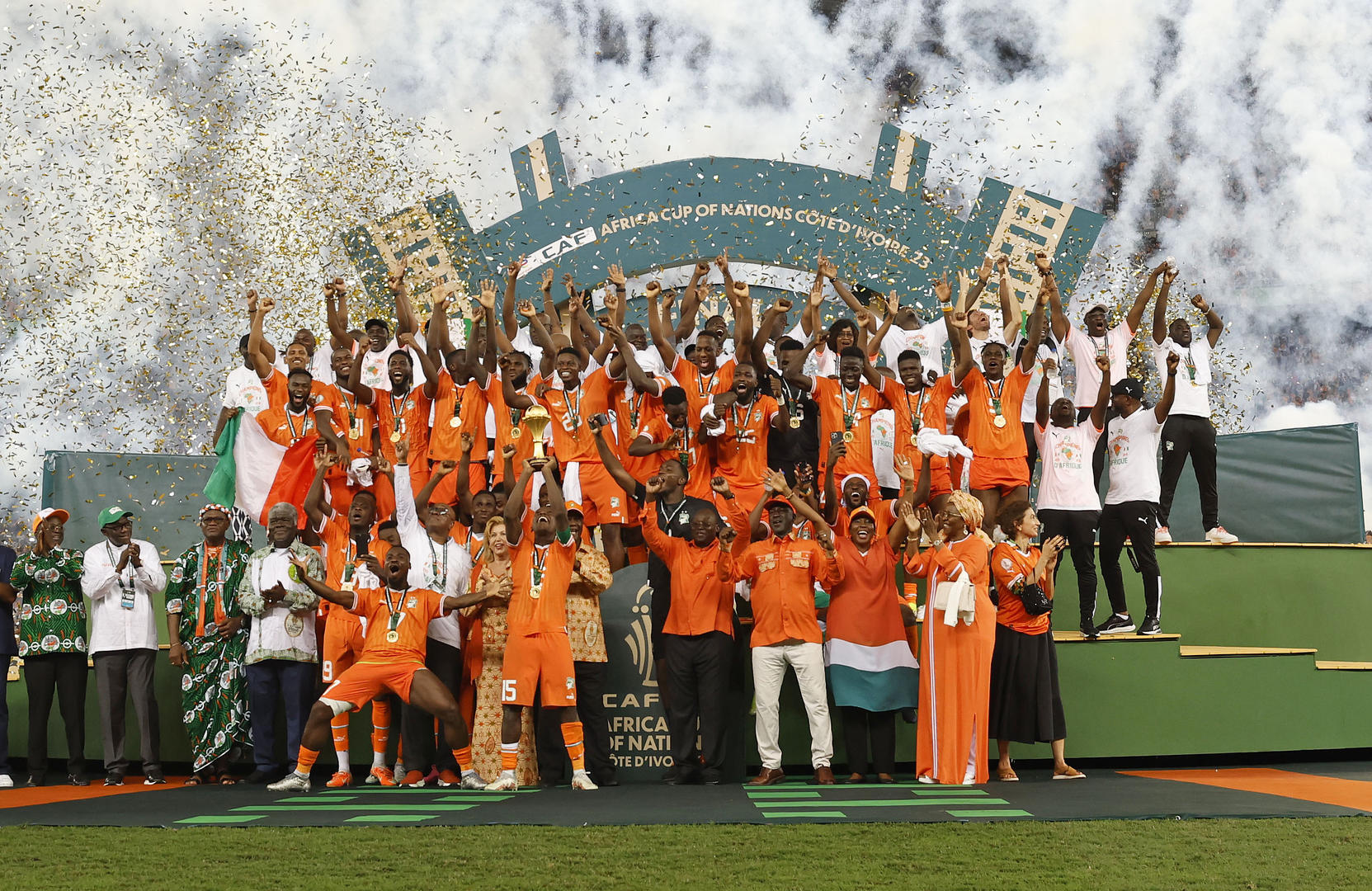 包含东欧代表团队实力强劲赢得喝彩的词条 包含东欧代表团队实力强劲赢得喝彩的词条