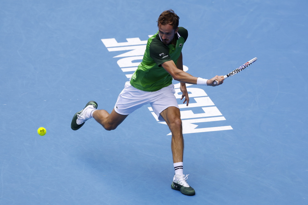 西班牙网球队强势世界网球队,梅德韦杰夫送出助攻的简单介绍 西班牙网球队强势世界网球队,梅德韦杰夫送出助攻的简单介绍