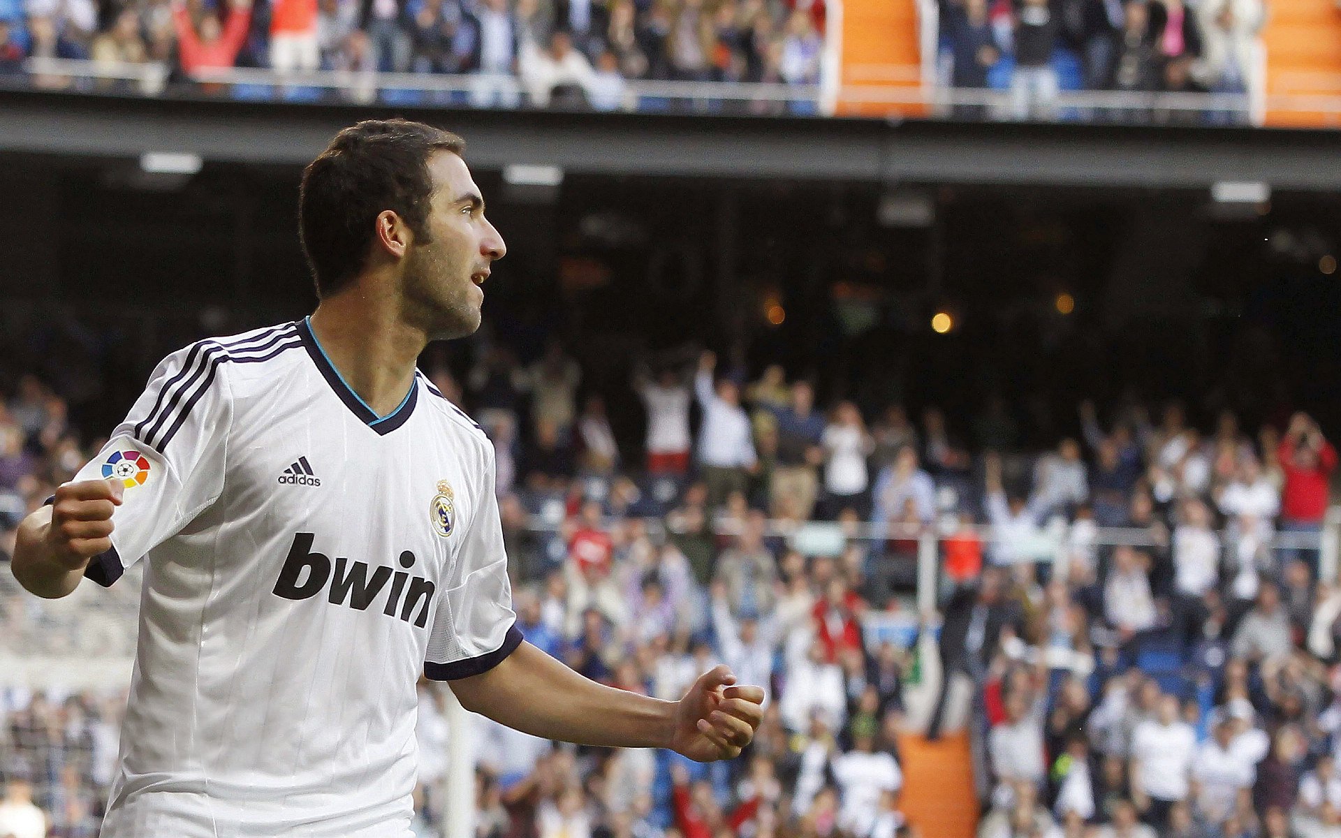 厄德高，北欧节拍器如何让雷恩在哥斯达黎加风暴中奏响胜利乐章