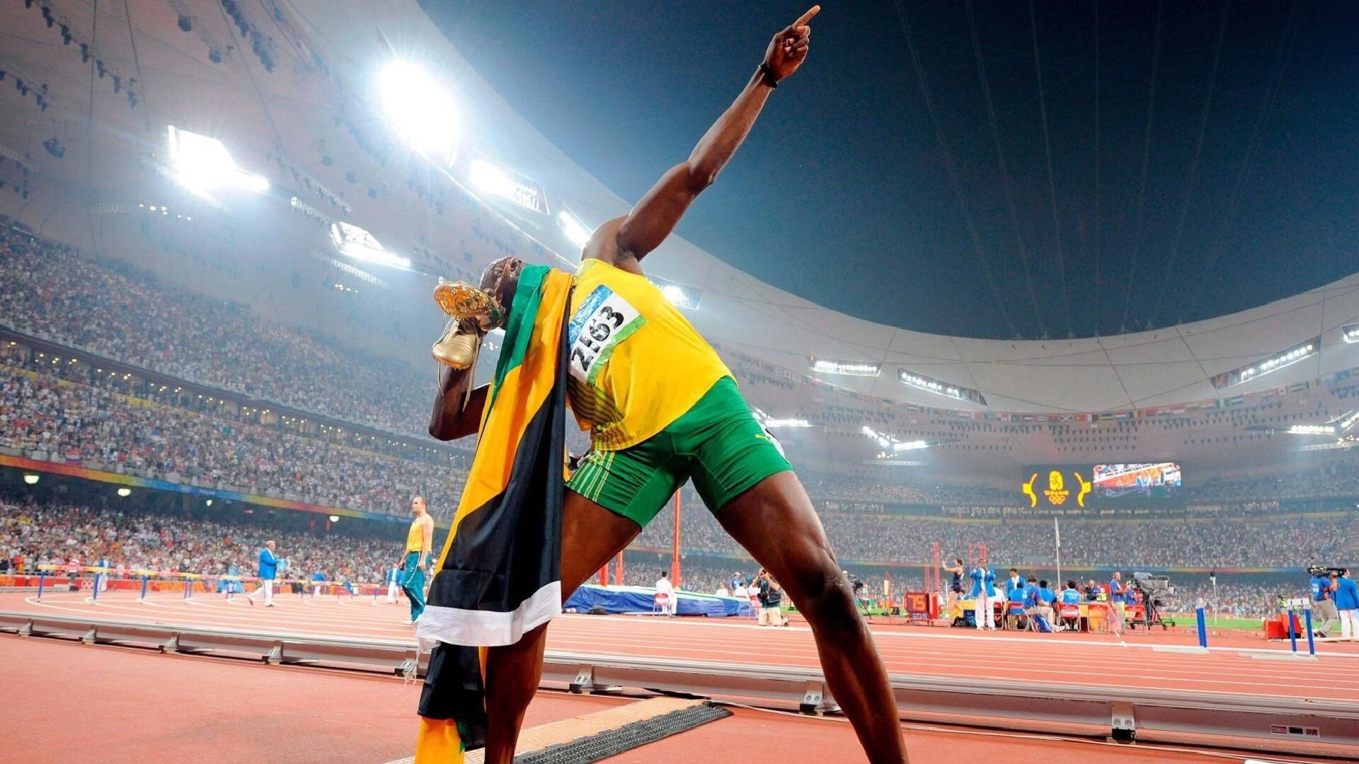 F1新赛季揭幕战之夜，贝林厄姆个人能力完全展现