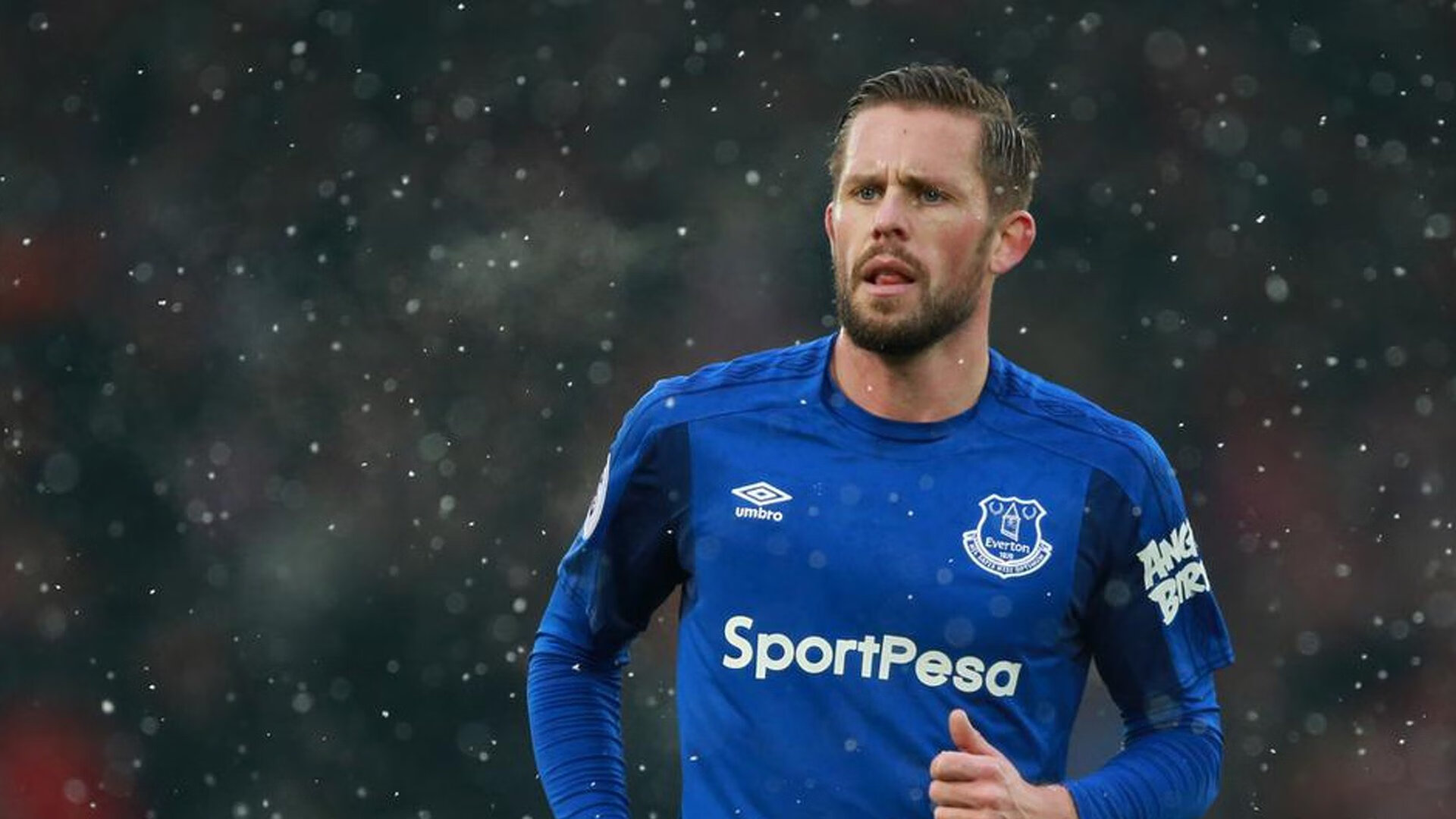 布伦森稳定输出不掉线，广东力克深圳展现冠军底蕴