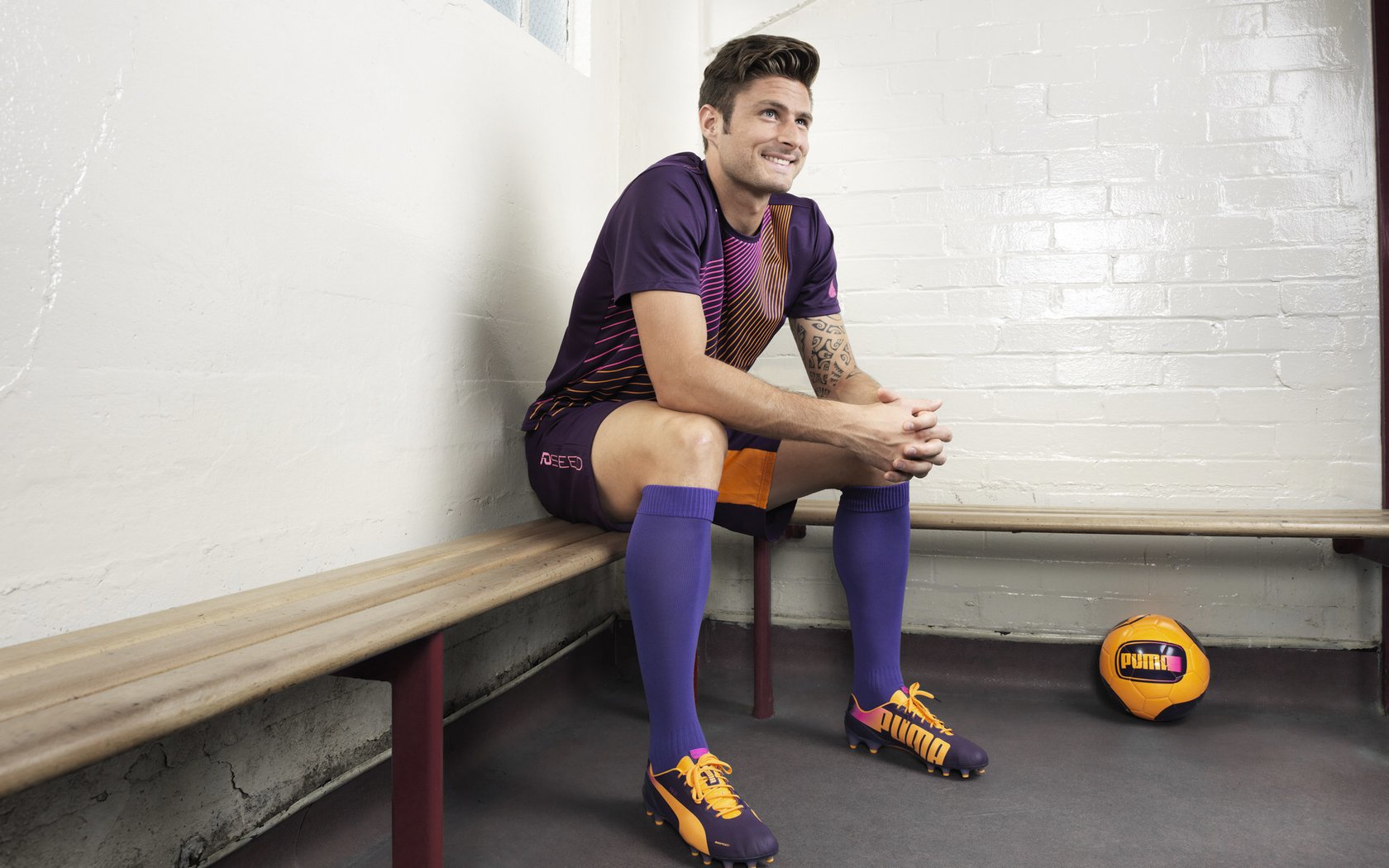 老鹰掀翻北京队，乔治成为关键先生，一场颠覆预期的胜利